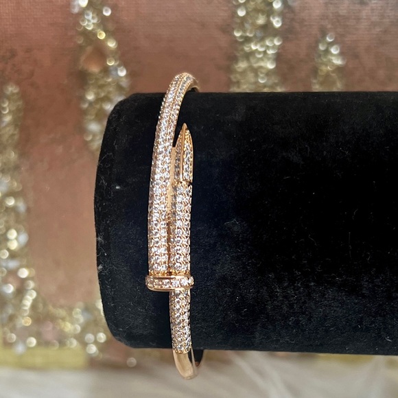 New! Gold with Rhinestone details
Cuff bangle - Picture 2 of 3